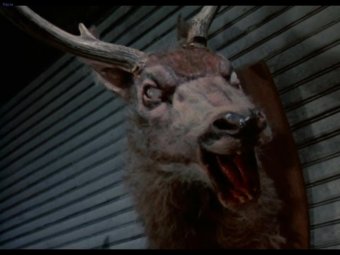 Стоп-кадр из фильма «Зловещие мертвецы».